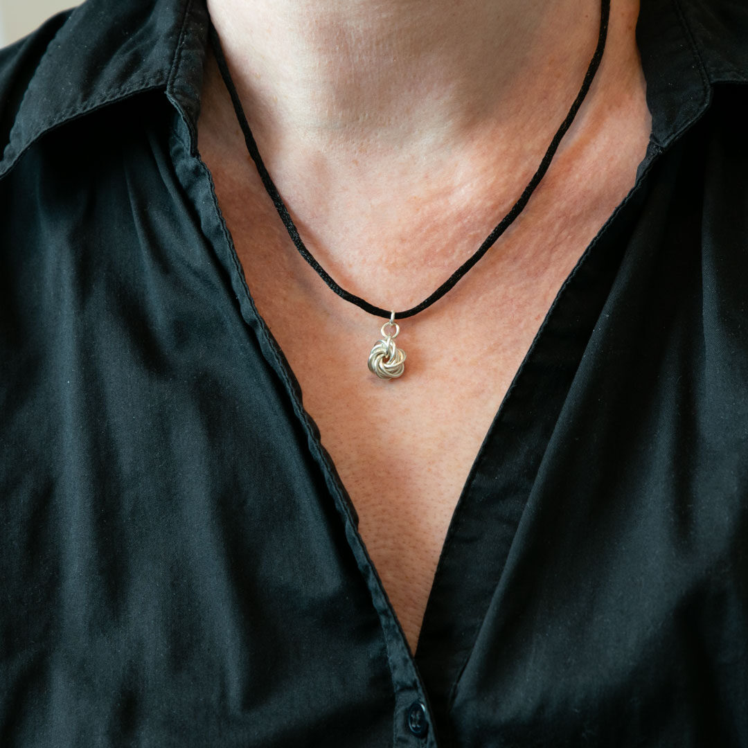 halsband-big-rose-silverringar