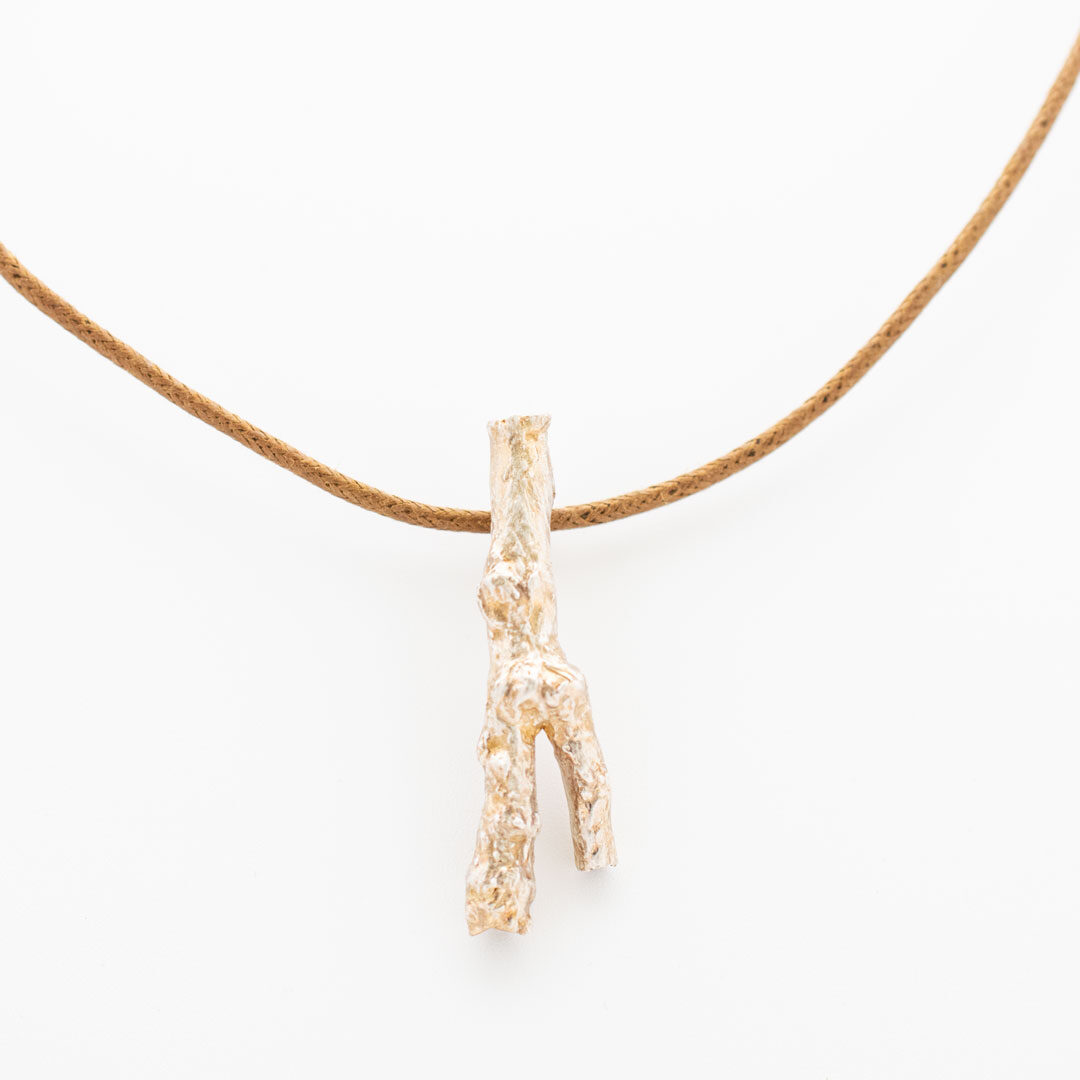 läderhalsband av finsilver