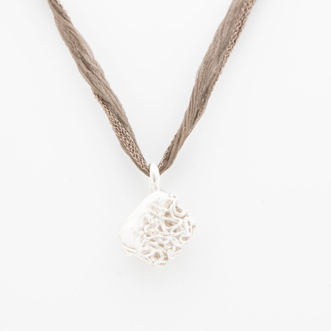 halsband-everest